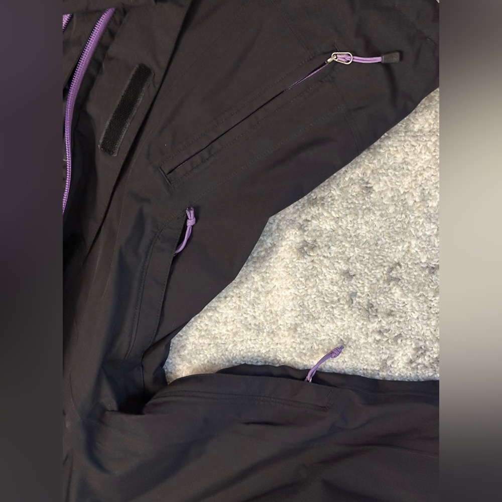 Rain Coat, Multiple Pockets. Flowered Pattern Lin… - image 5